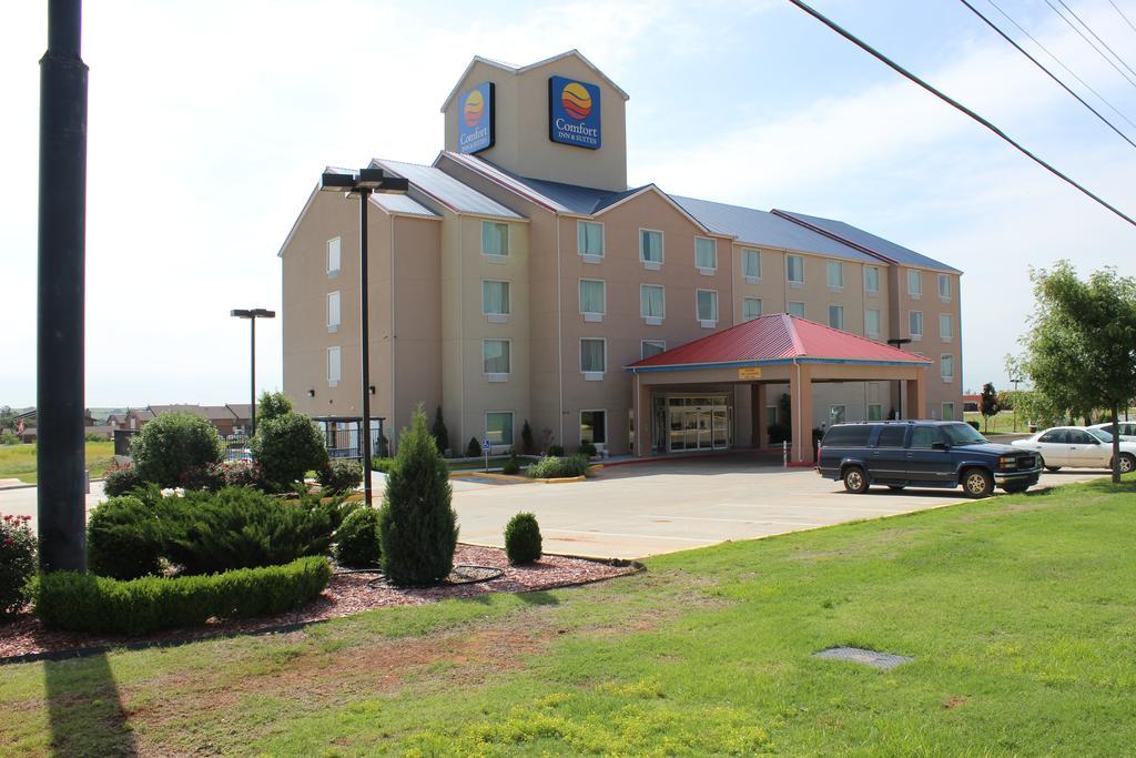 Comfort Inn & Suites Elk City Exterior photo