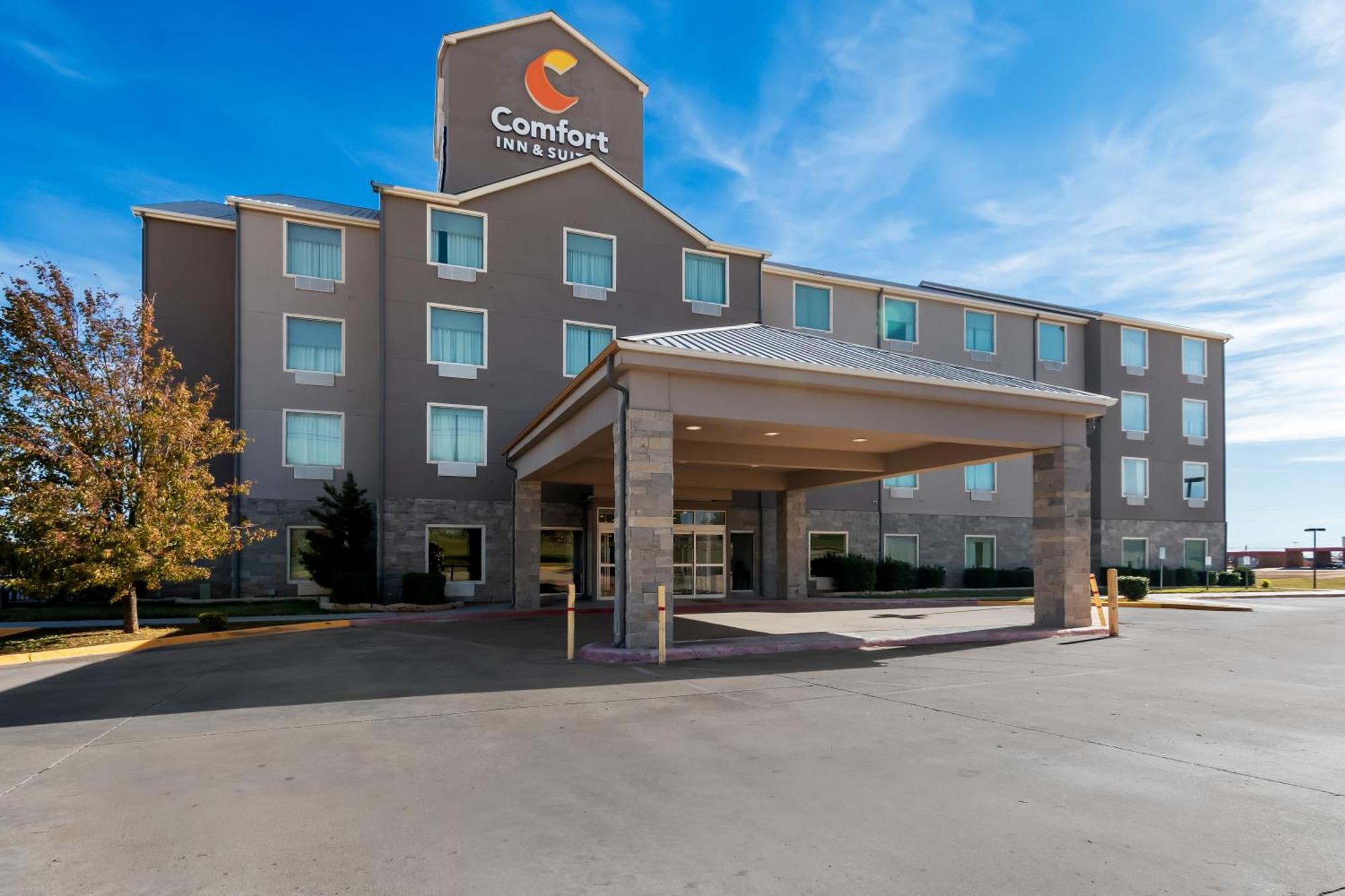 Comfort Inn & Suites Elk City Exterior photo