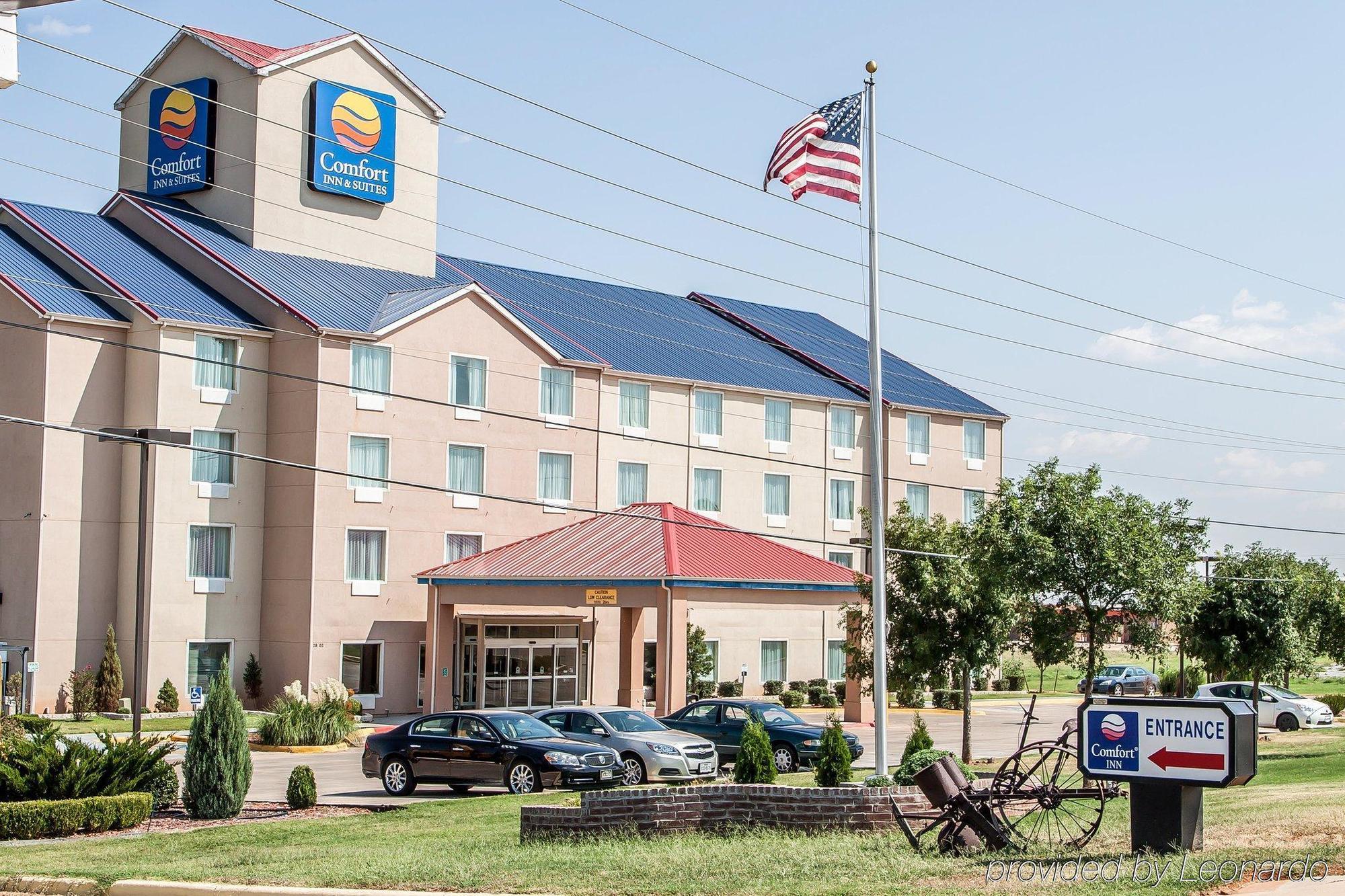 Comfort Inn & Suites Elk City Exterior photo